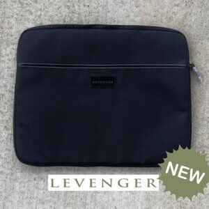 Levenger (NWOT) Black Laptop Sleeve